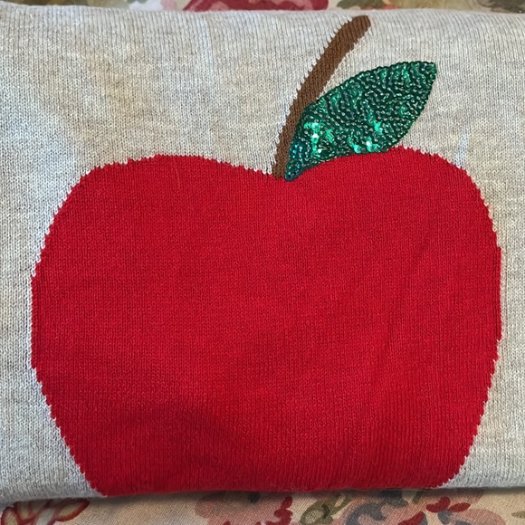 J CREW Size XL Apple Graphic Sweater
100% Cotton Full Sleeve Sequin Leaf $80NEW - Picture 15 of 16